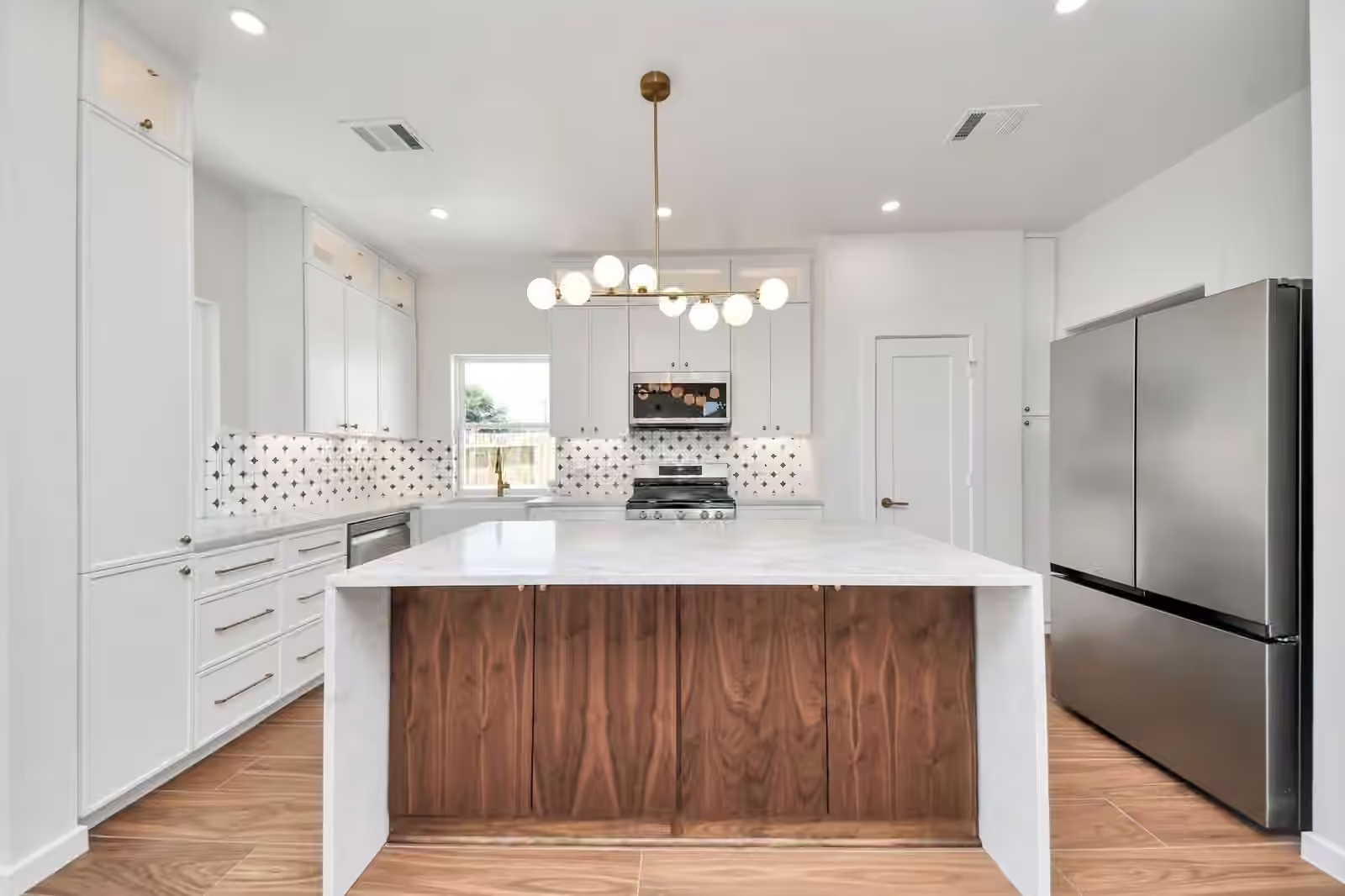 Photo 7 of 3909 SUMPTER, Houston, TX