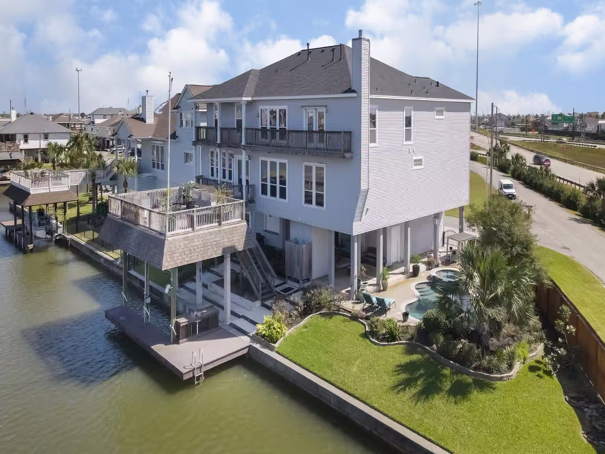 Photo of 1 S Pintail Street, La Marque, TX 77568