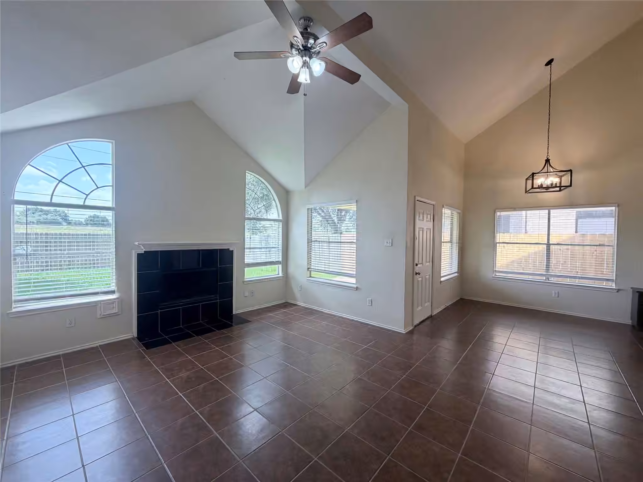 Photo 7 of 4134 Almond Lake Drive, Houston, TX