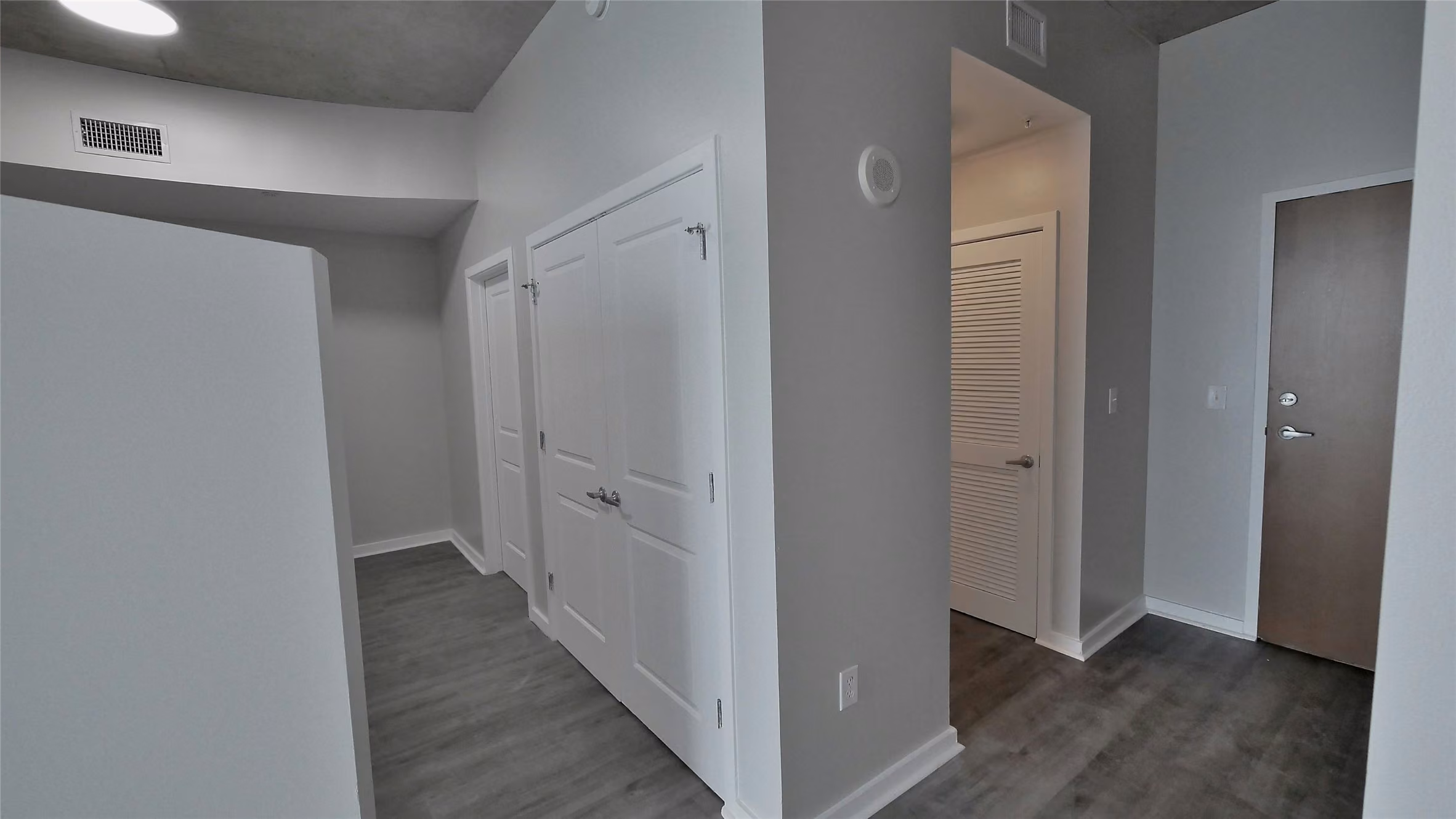 Photo 6 of 5925 ALMEDA RD 12113, Houston, TX
