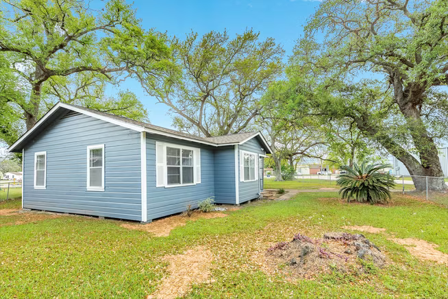 Photo 2 of 837 Pin Money Street, Clute, TX