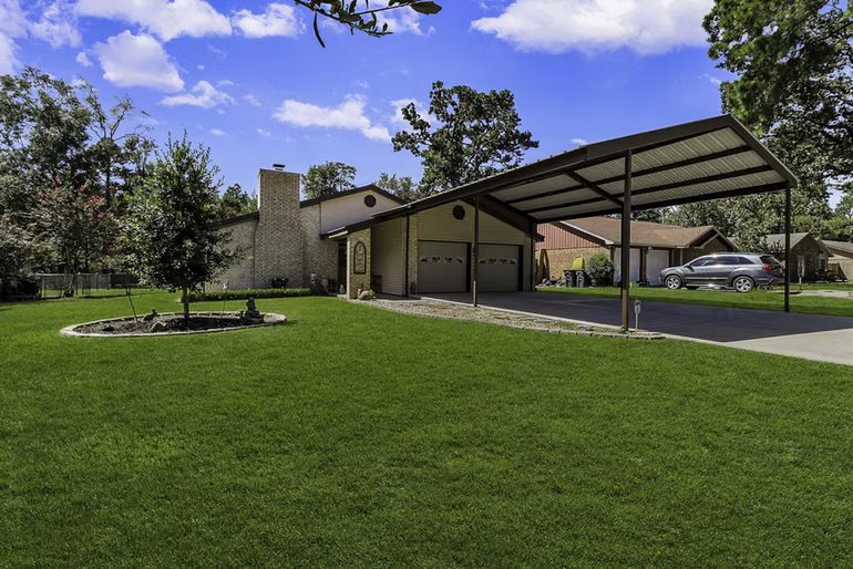 Photo of 415 Northwood Drive, Conroe, TX 77303