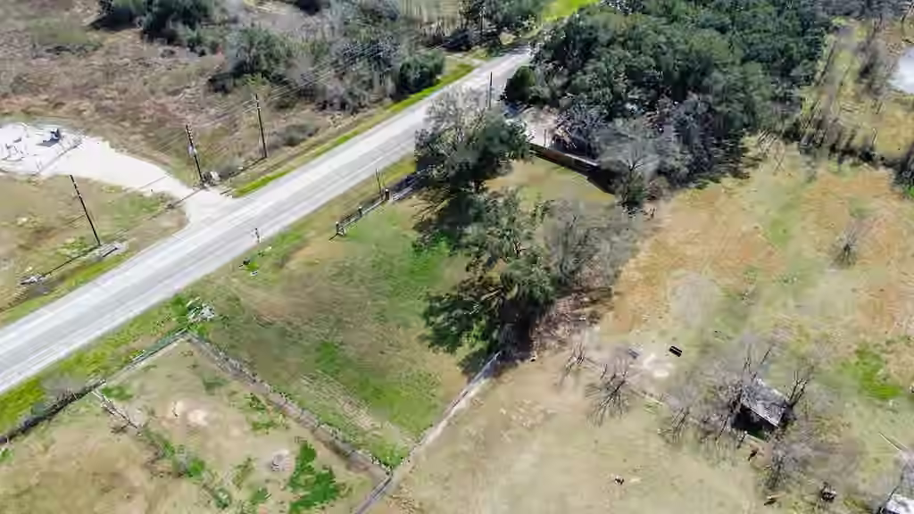Photo 3 of 6102 Masters Road, Manvel, TX