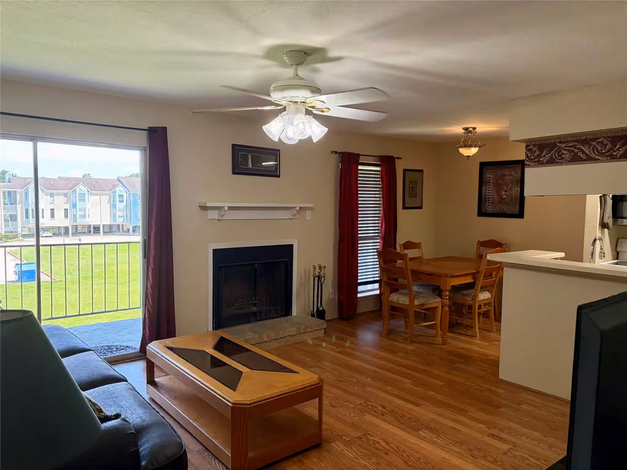 Photo 3 of 18519 Egret Bay Boulevard 1602, Webster, TX