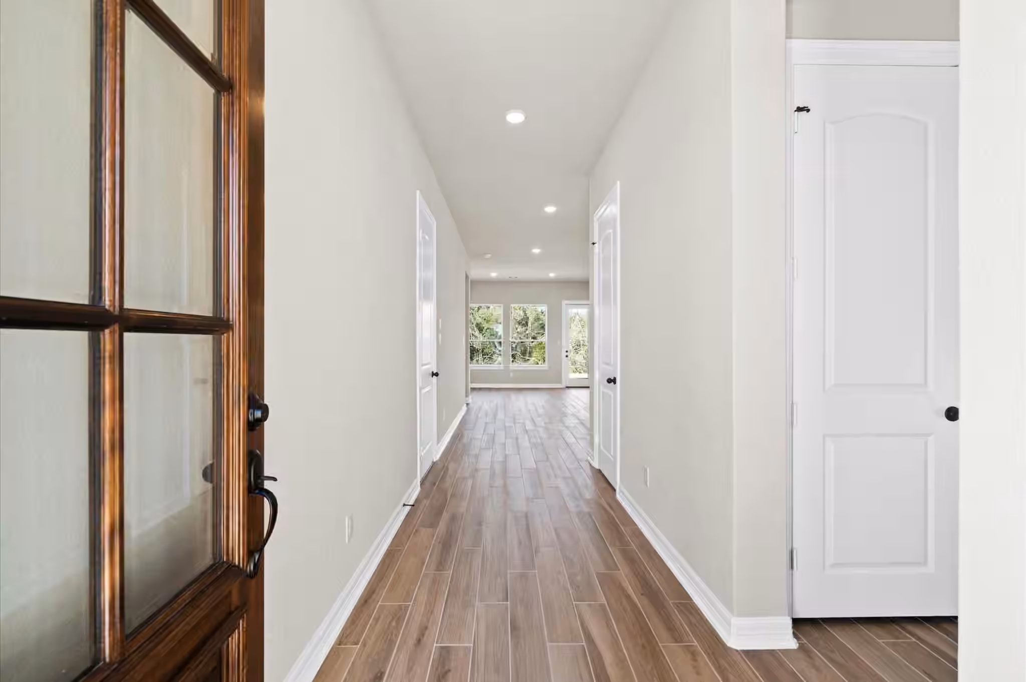 Photo 3 of 1605 Carefree Circle, Seabrook, TX