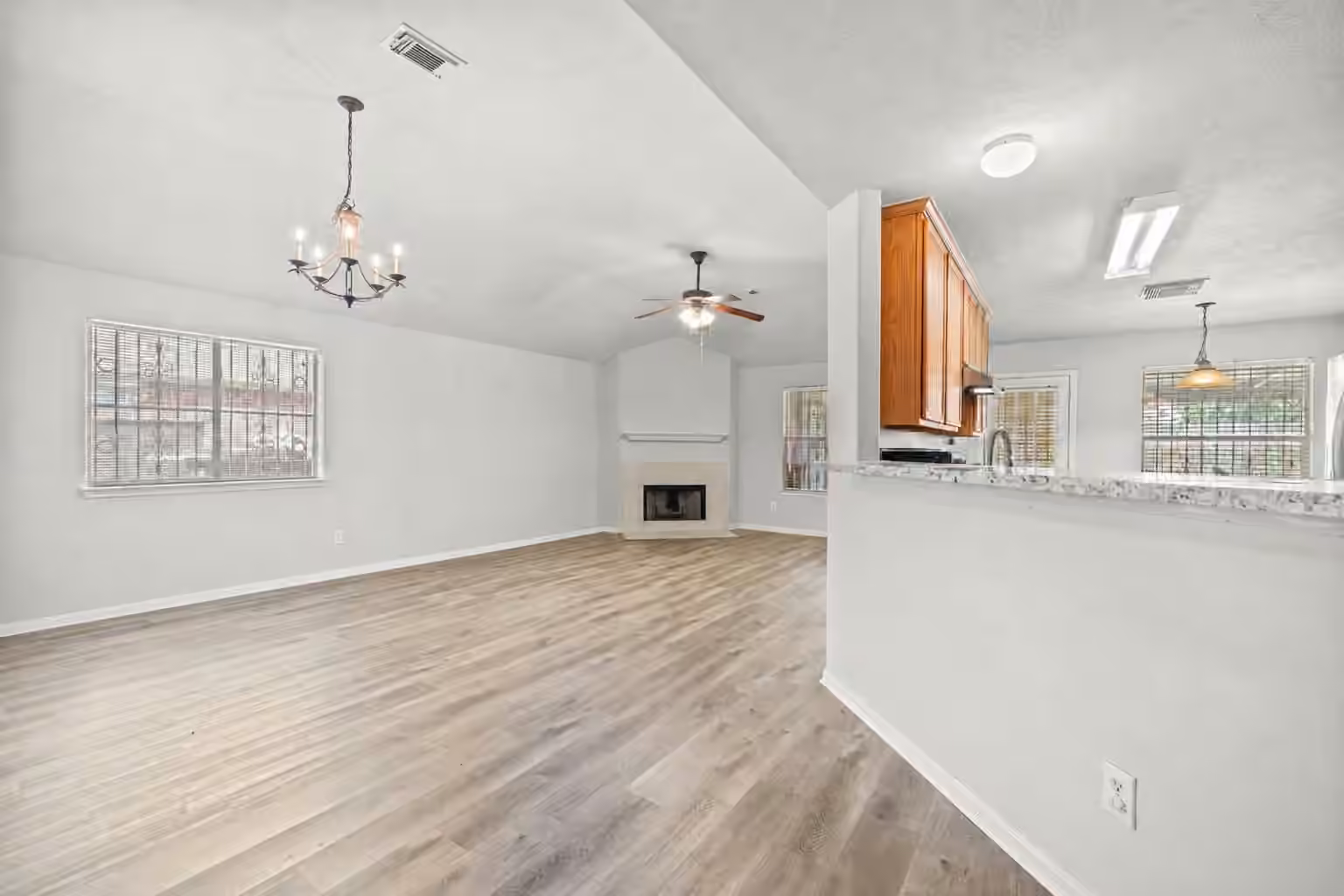 Photo 6 of 13722 Branford Greens Drive, Houston, TX