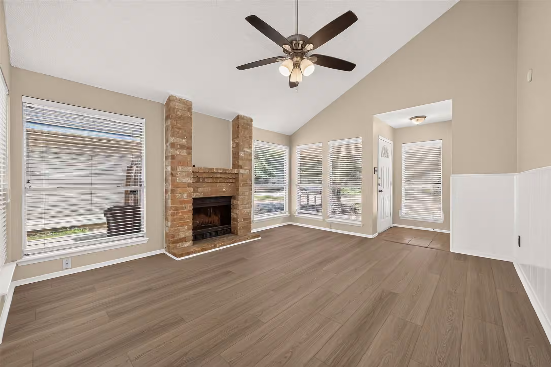 Photo 2 of 3718 Pintan Lane, Houston, TX