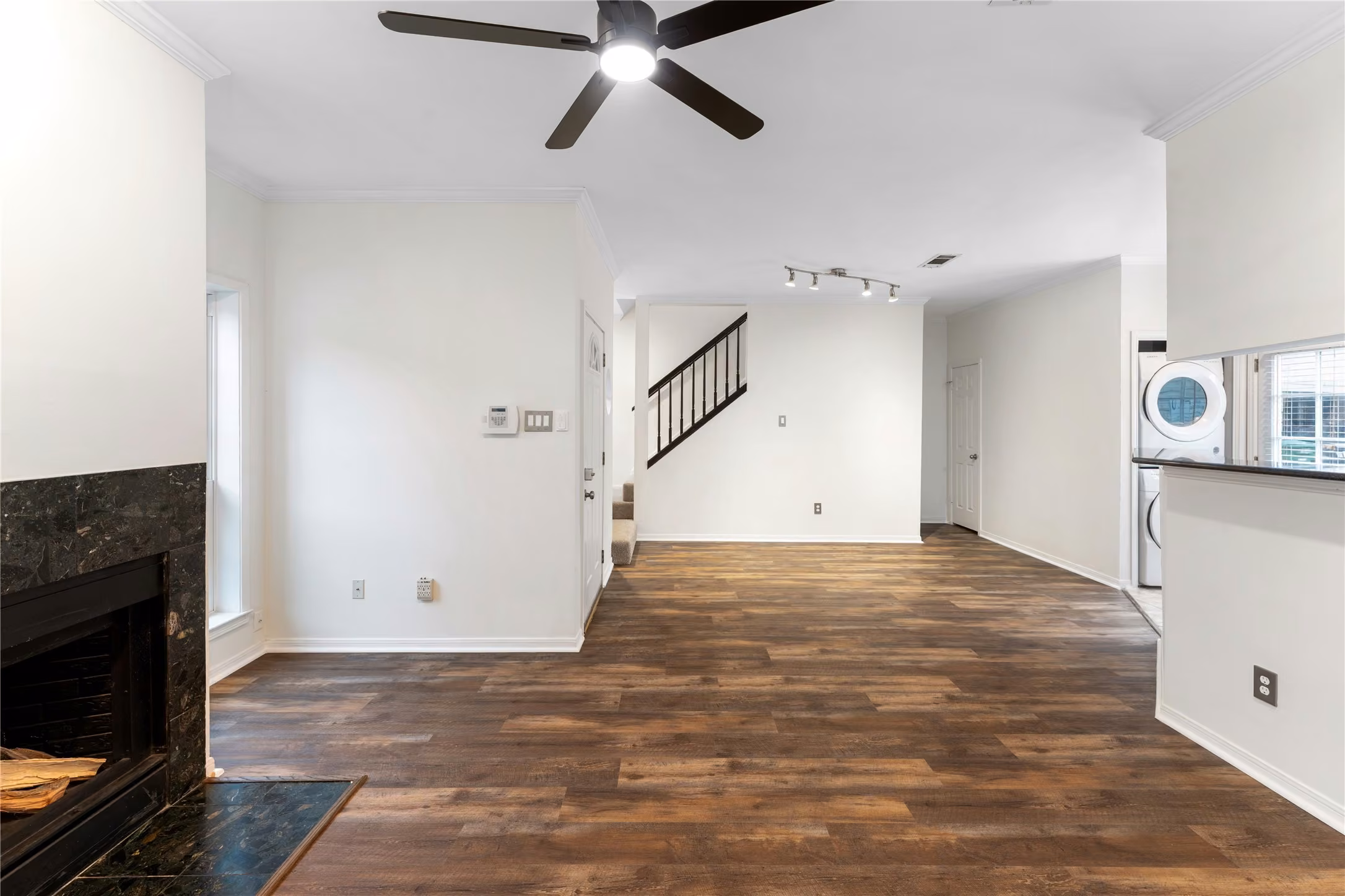 Photo 4 of 2218 Hopkins Street 2218, Houston, TX