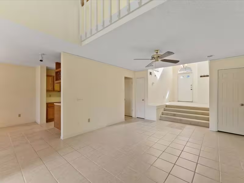 Photo 3 of 3317 Golden Trails Drive 807, Houston, TX