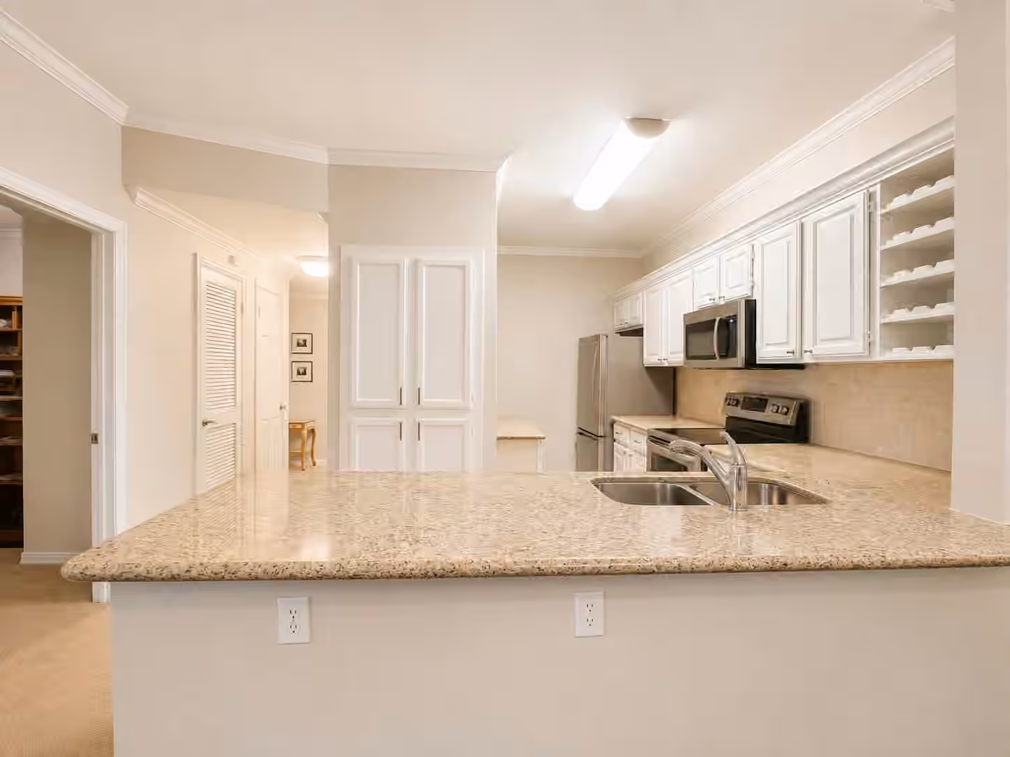 Photo 6 of 2100 Welch Street C202, Houston, TX