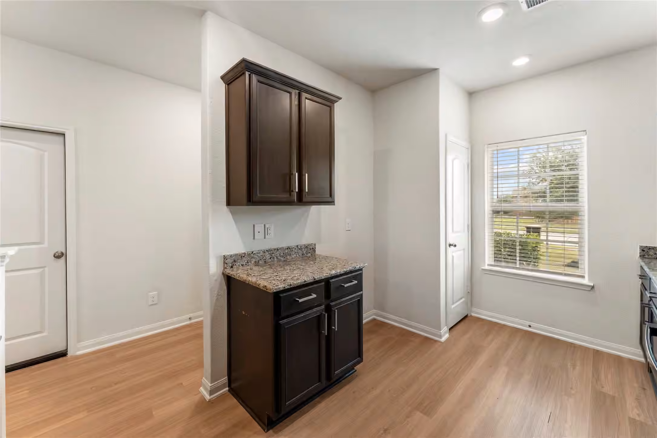 Photo 6 of 9702 Opal Gates Drive, Rosharon, TX