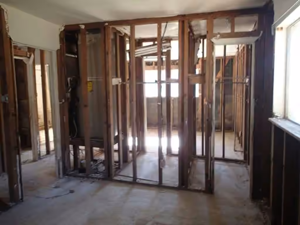 Photo 4 of 1517 Columbine Street, Wharton, TX