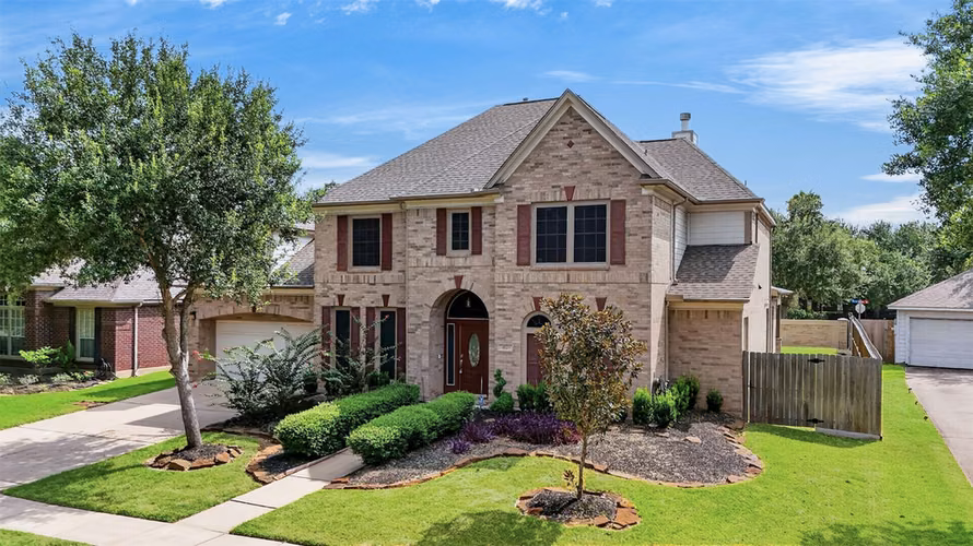 Photo 3 of 4123 Cedar Bend Drive, Missouri City, TX