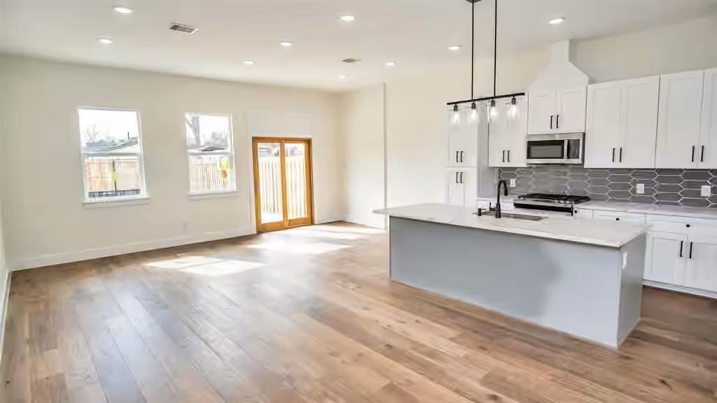 Photo 3 of 1510 Weiss Street, Houston, TX