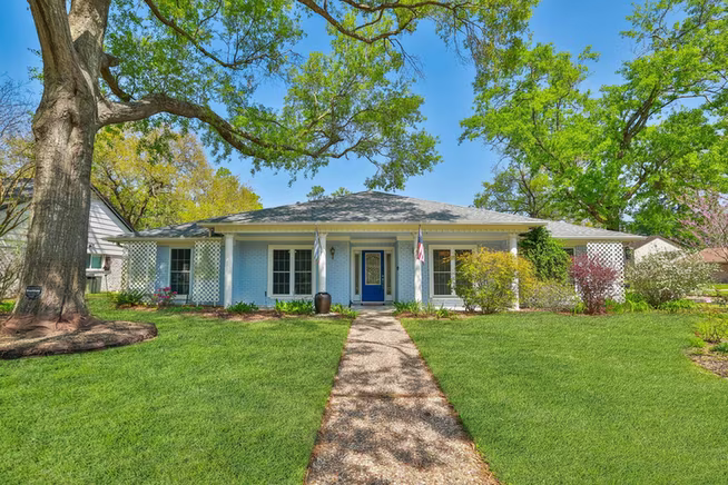 Photo of 18002 Bambridge Drive NW, Houston, TX
