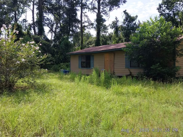 Photo 2 of 17505 S Lakeview Drive, Splendora, TX