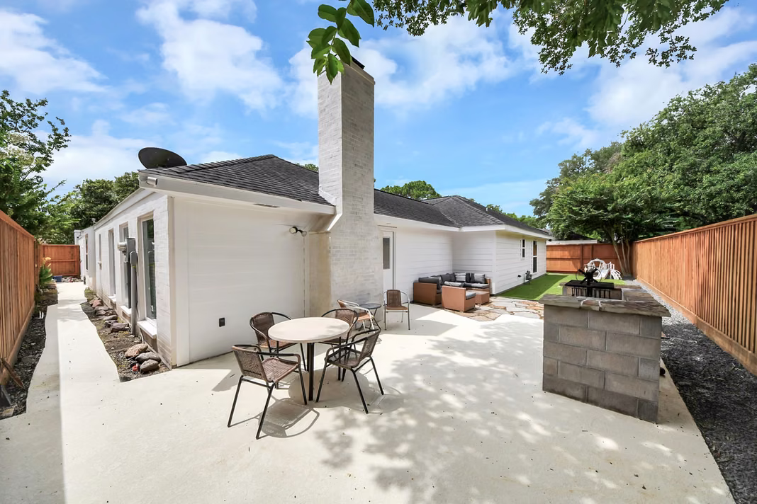 Photo 7 of 11906 Pebble Rock Drive, Houston, TX
