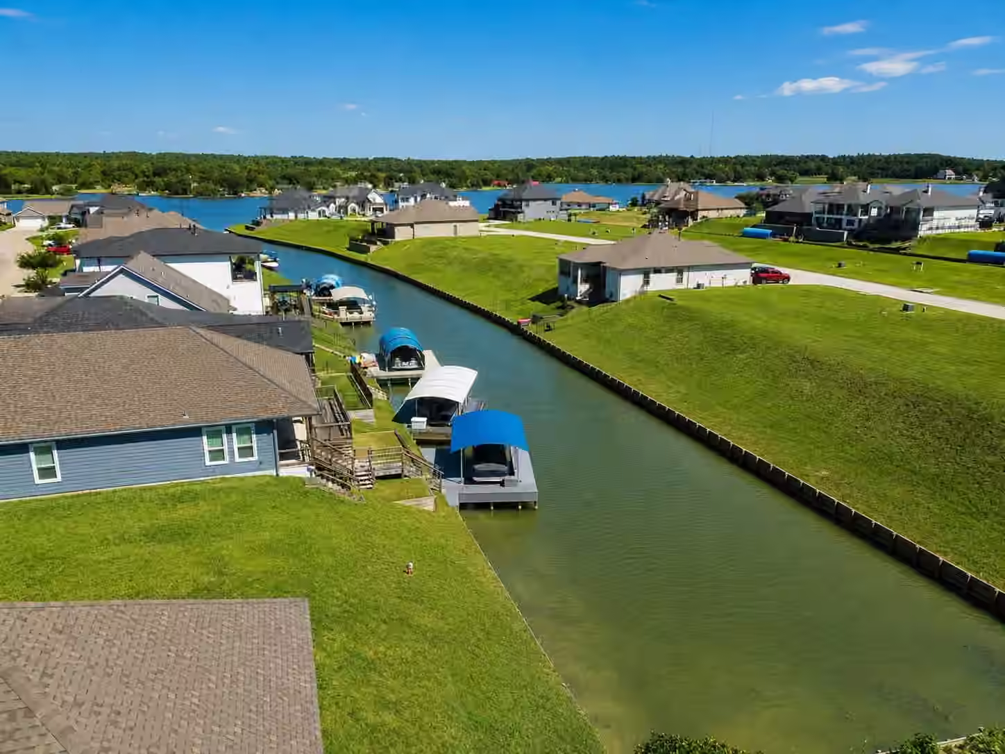 Photo 3 of 10749 S Lake Mist Lane, Willis, TX