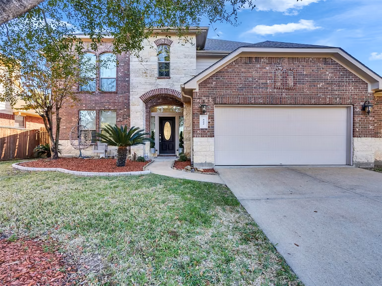 Photo of 522 Summer Mist Lane, Rosenberg, TX