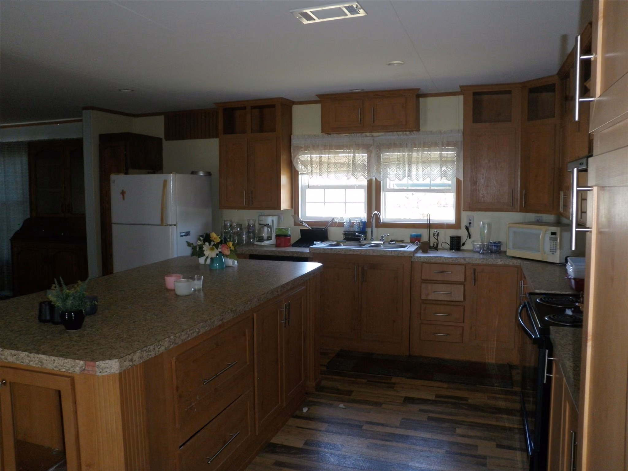 Photo 7 of 131& 807 ST Mary, Matagorda, TX