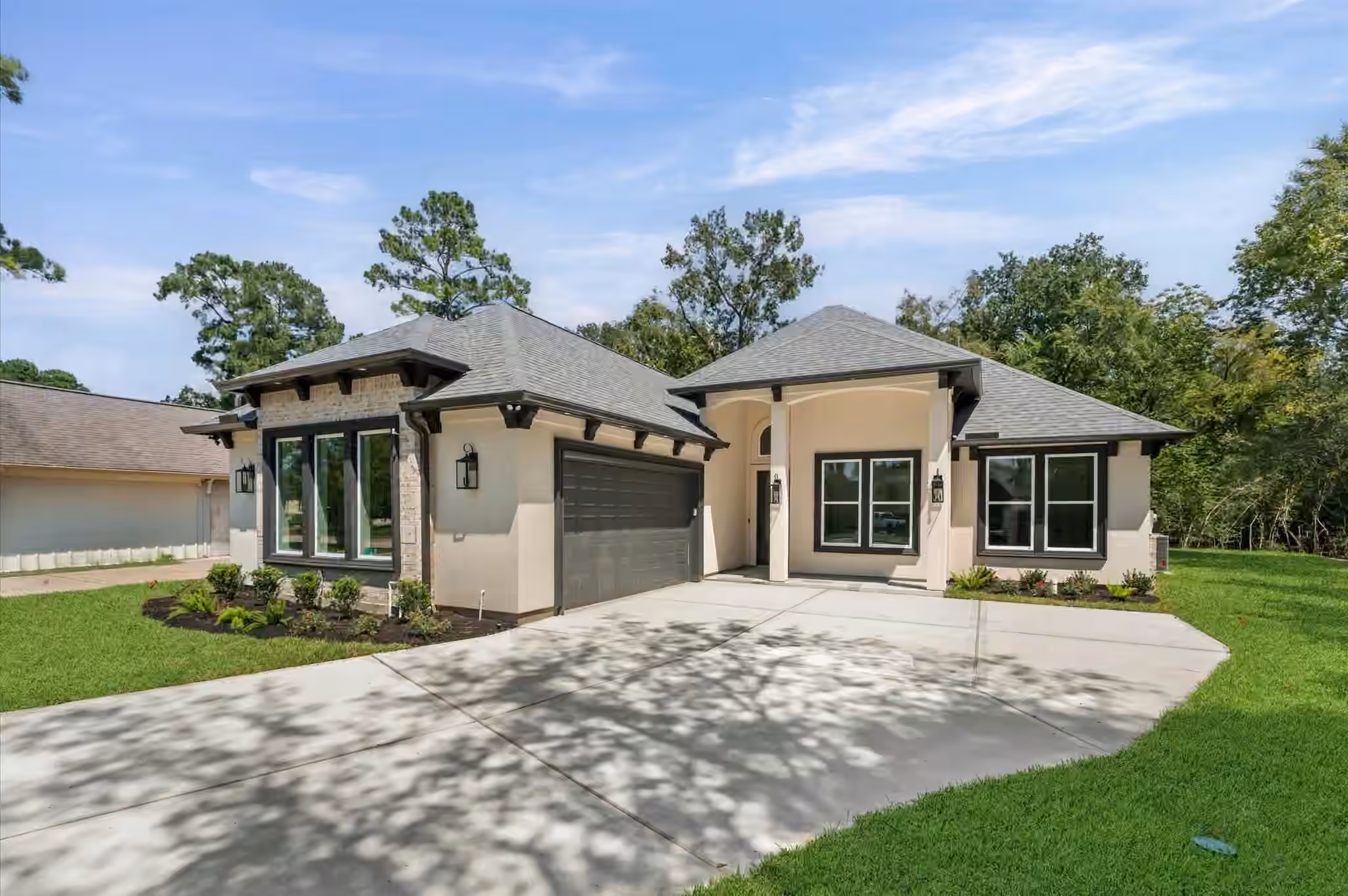 Photo of 40 Stanford Court, Montgomery, TX