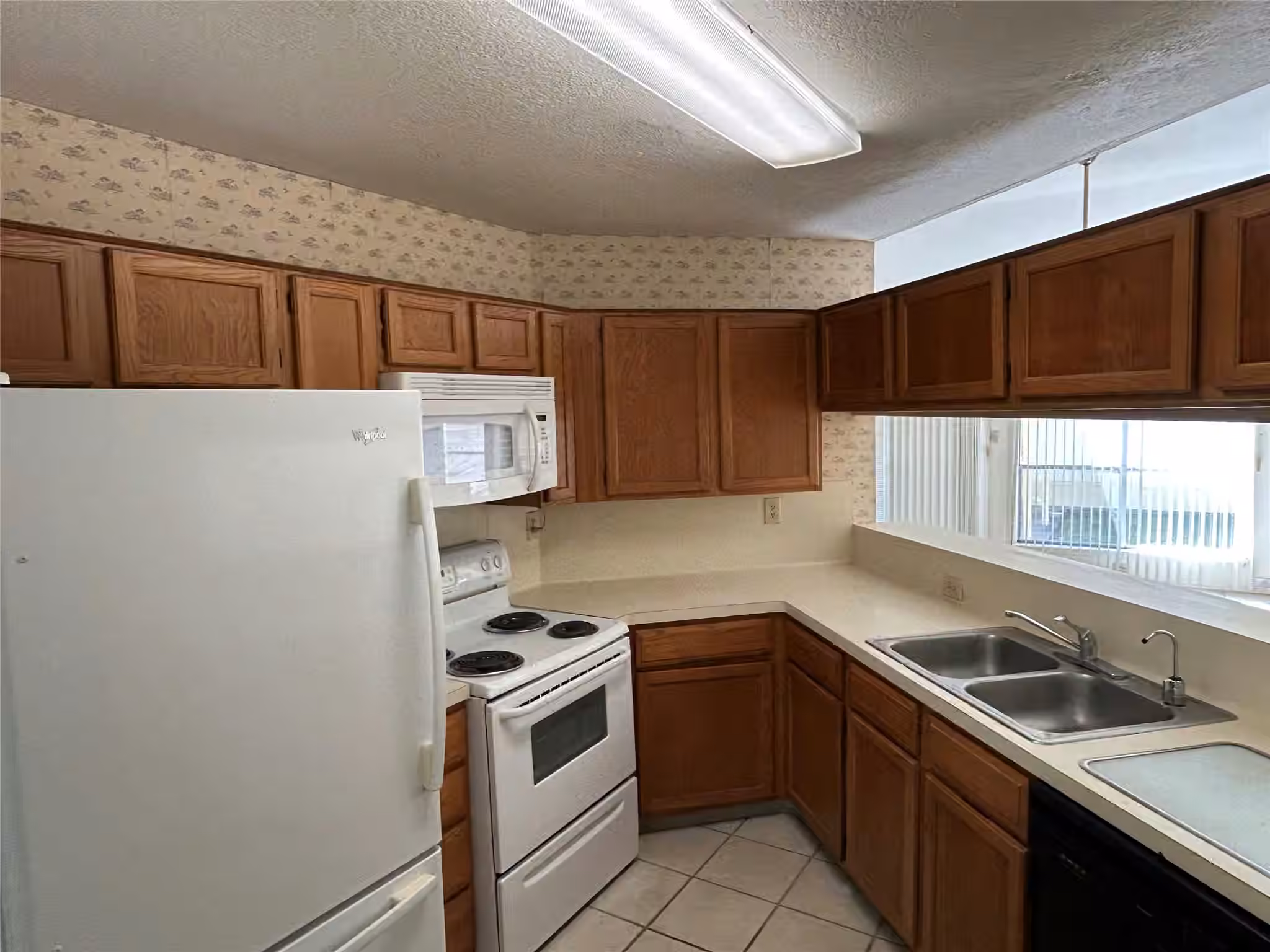 Photo 6 of 5338 Rivergate Drive, Spring, TX