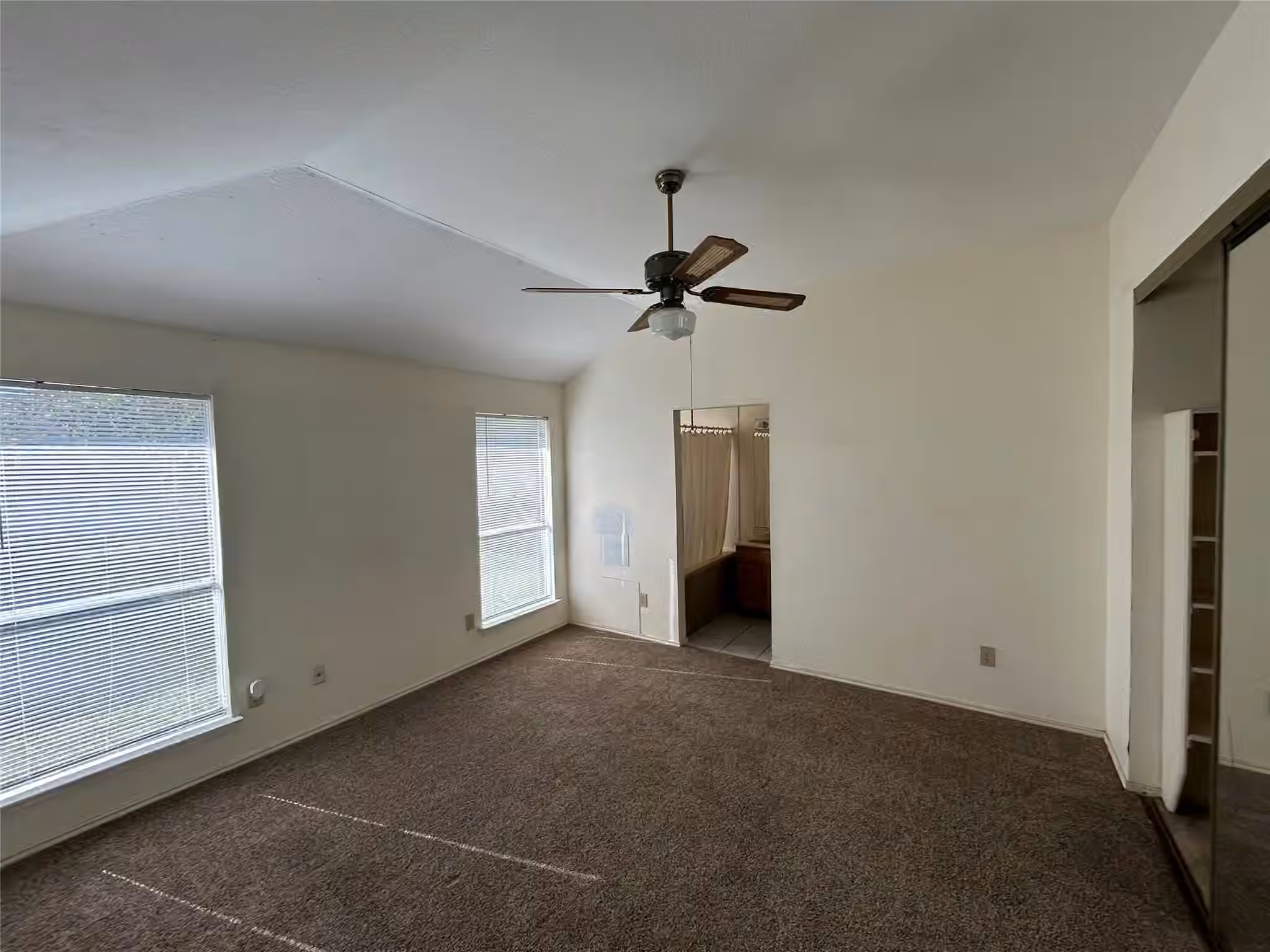 Photo 7 of 5338 Rivergate Drive, Spring, TX