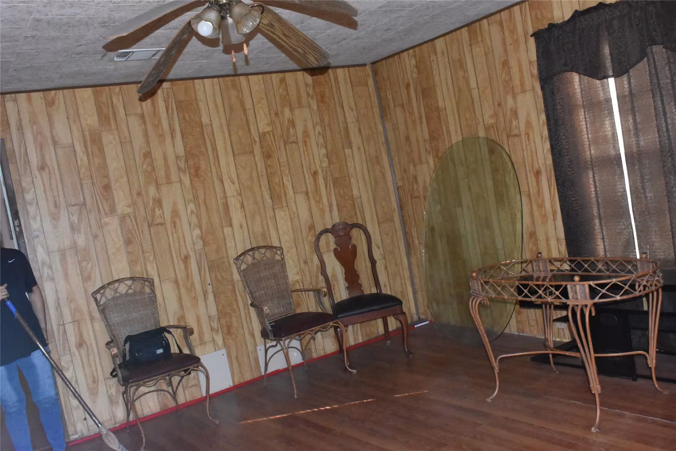 Photo 5 of 22 N Avenue D, Freeport, TX