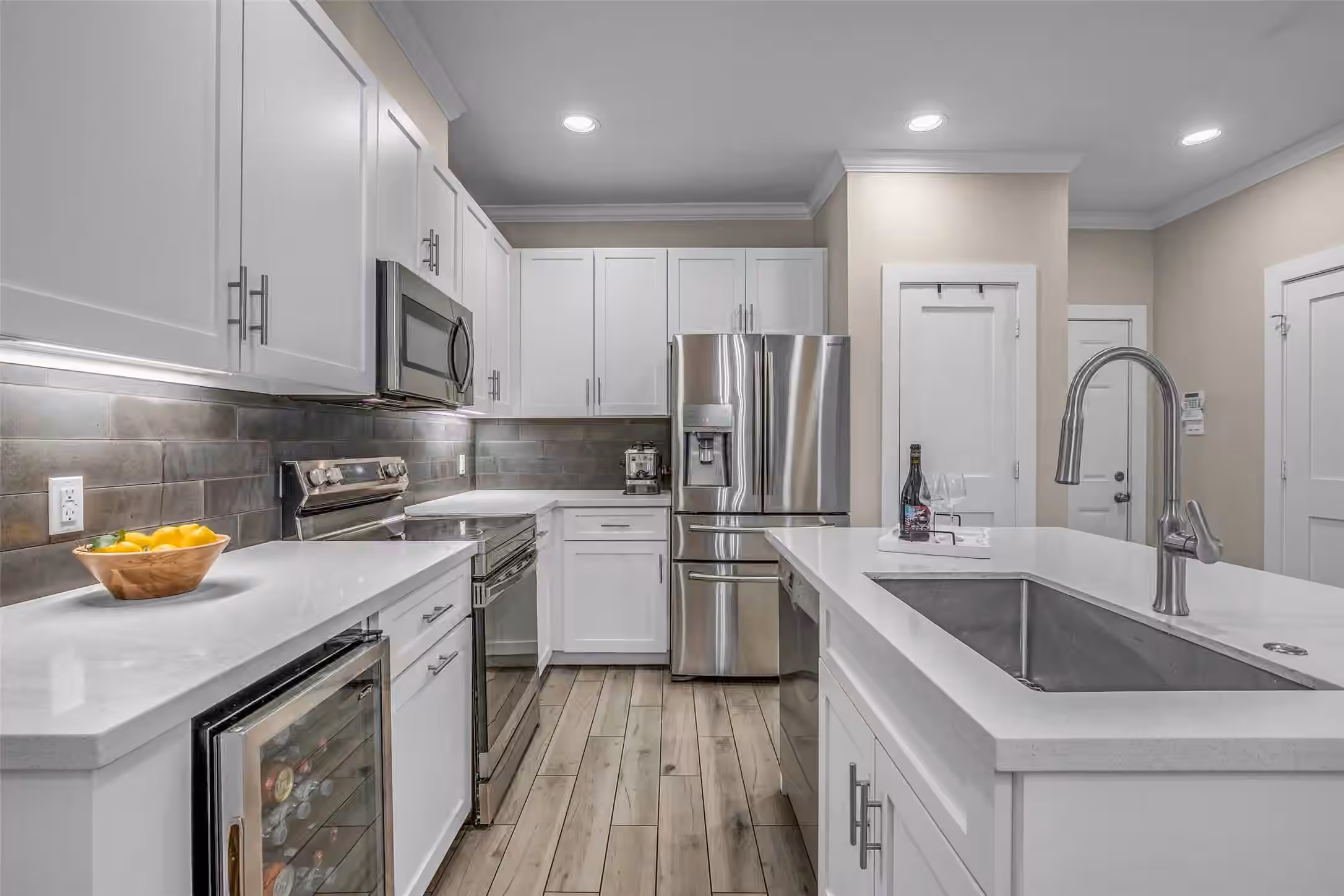 Photo 4 of 7485 Brompton Street 7485, Houston, TX
