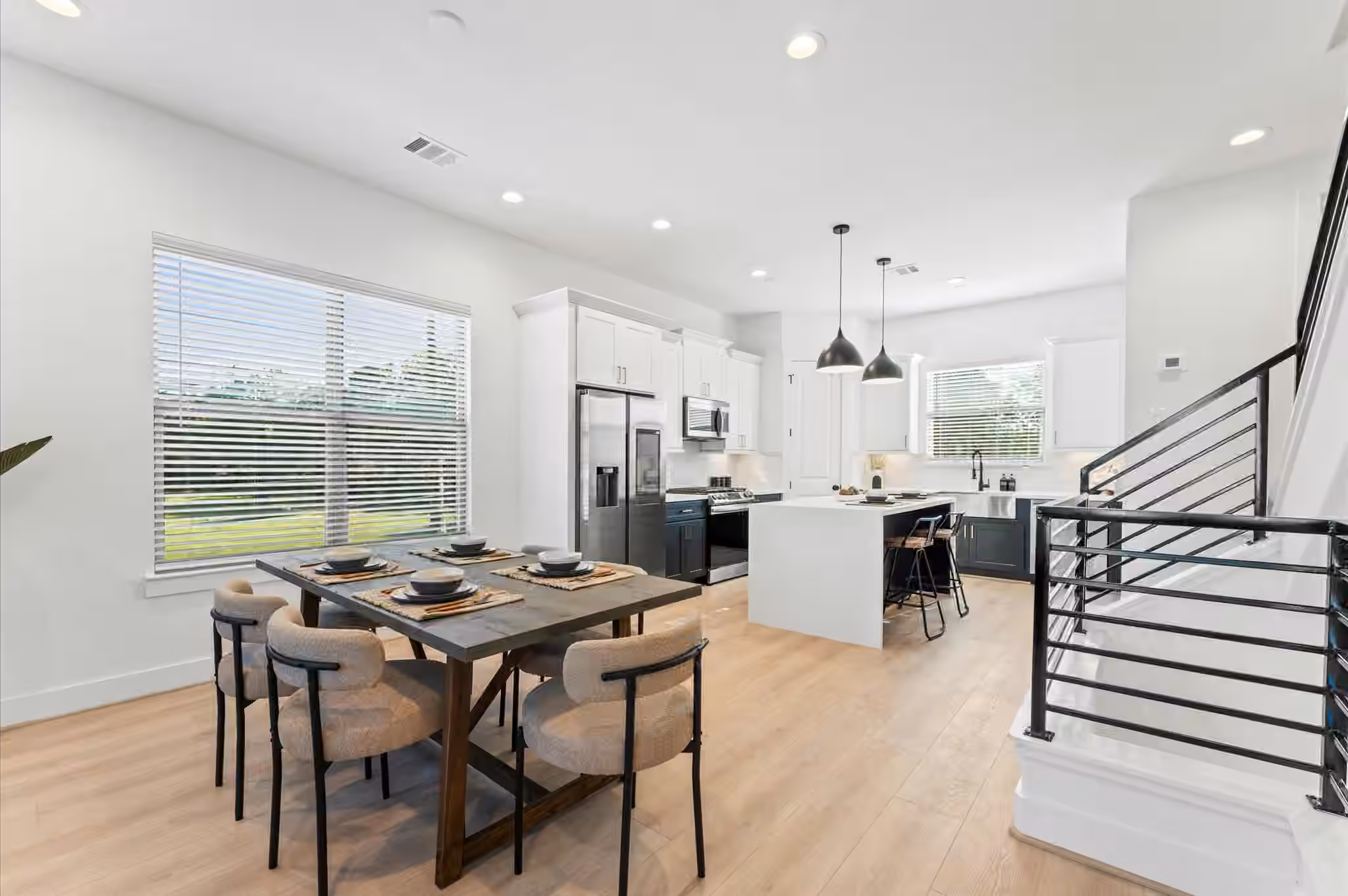 Photo 7 of 7803 Amelia Road B, Houston, TX