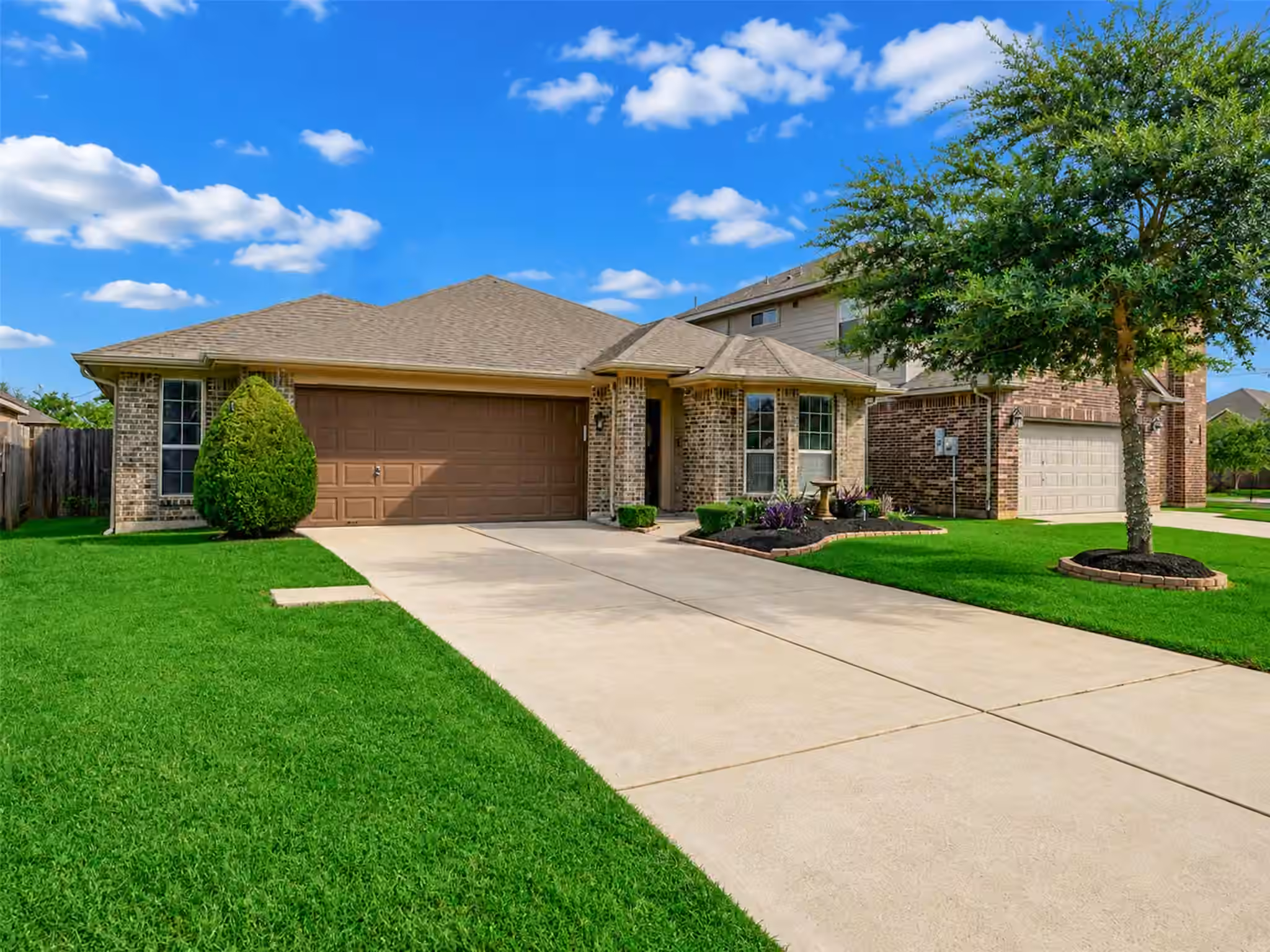 Photo 2 of 4827 Ladona Court, League City, TX