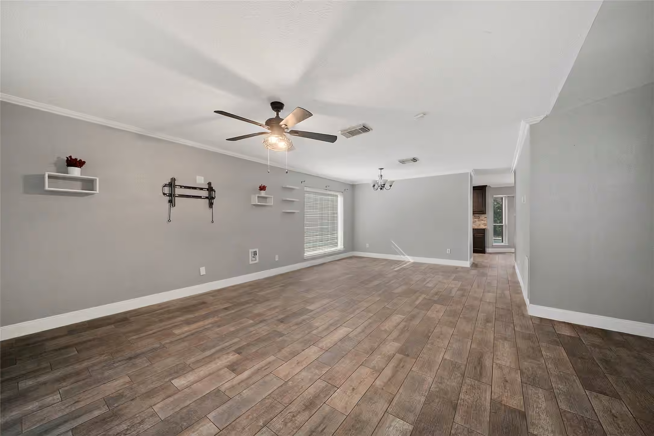 Photo 4 of 1801 Palo Duro Street, Friendswood, TX