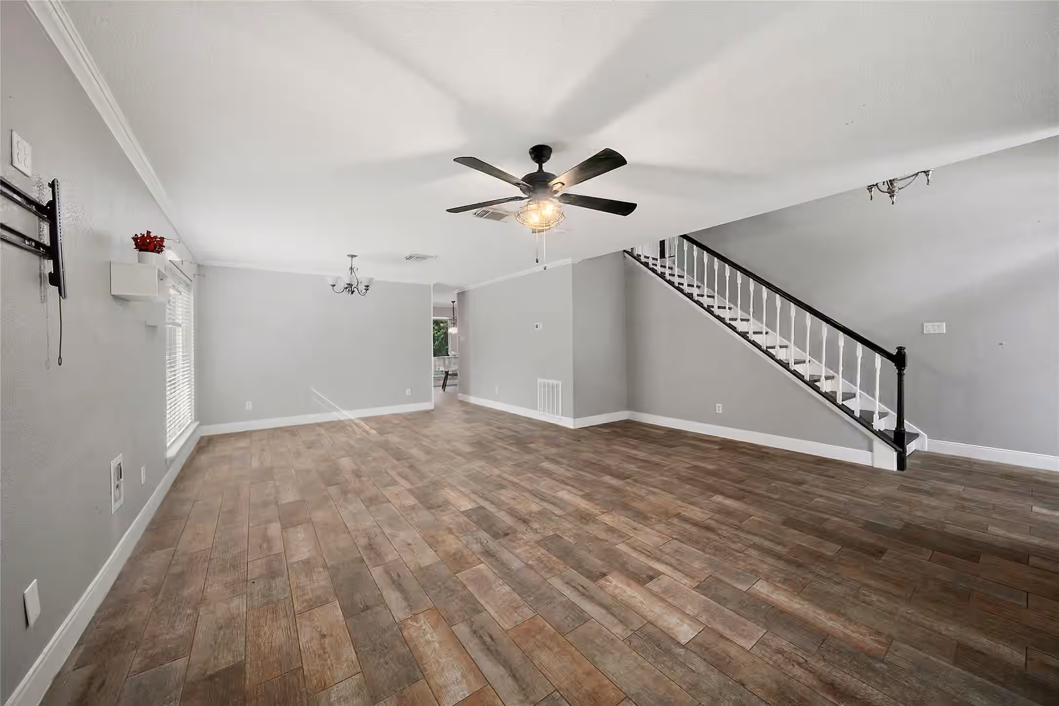 Photo 5 of 1801 Palo Duro Street, Friendswood, TX