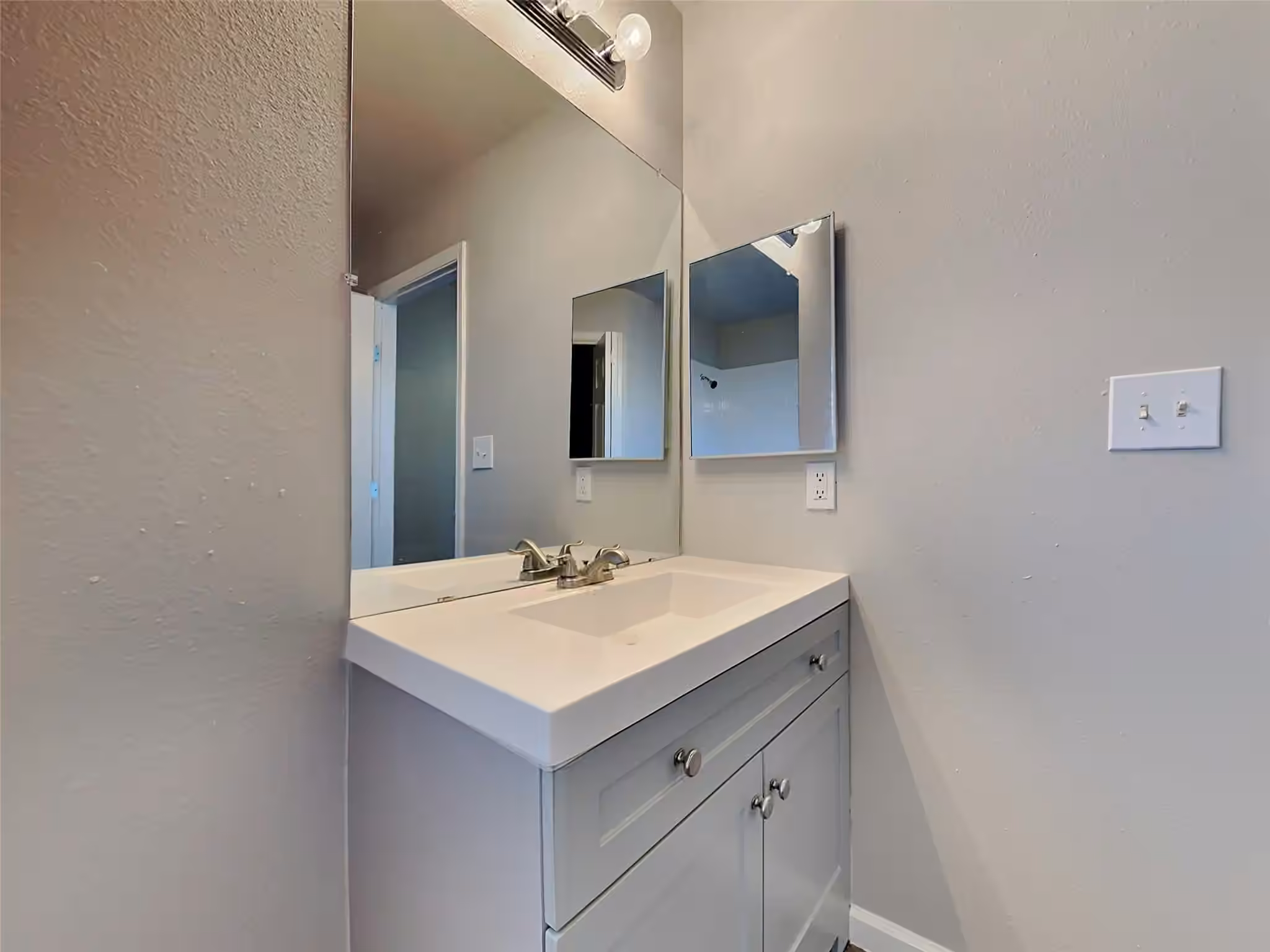 Photo 7 of 4631 Croker Ridge Road, Houston, TX