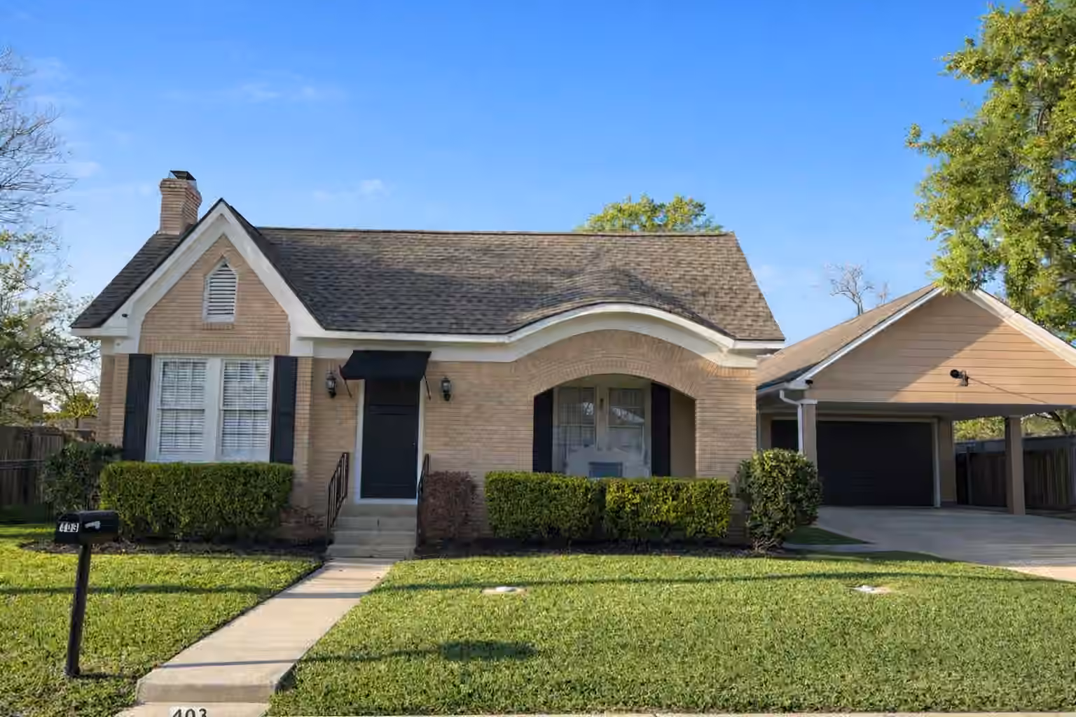 Photo of 403 4th Street, Humble, TX 77338
