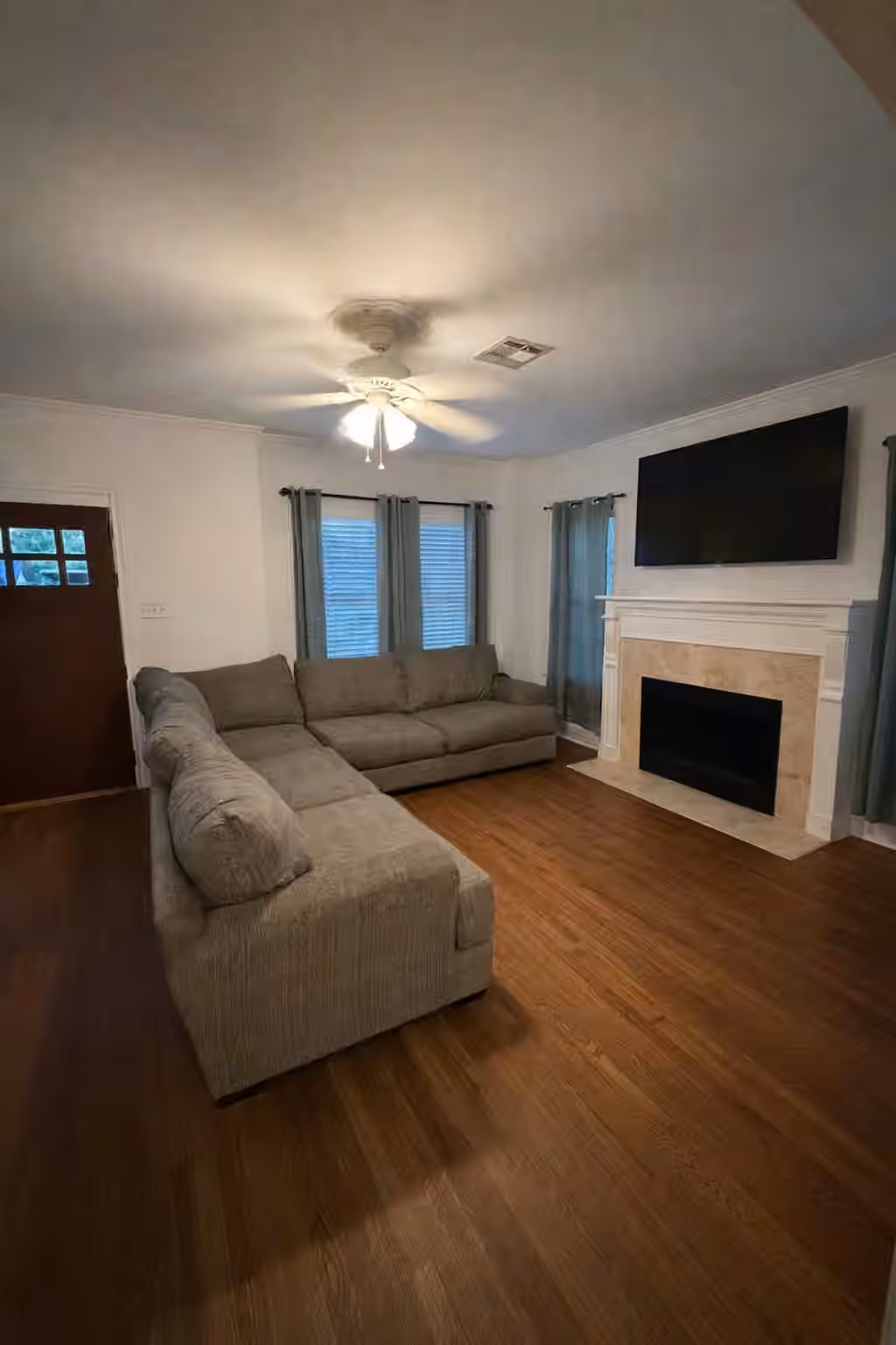 Photo 2 of 403 4th Street, Humble, TX