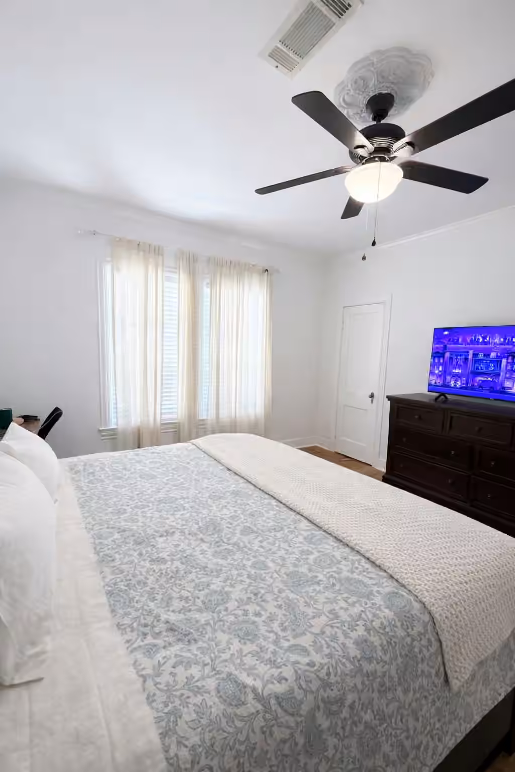 Photo 7 of 403 4th Street, Humble, TX