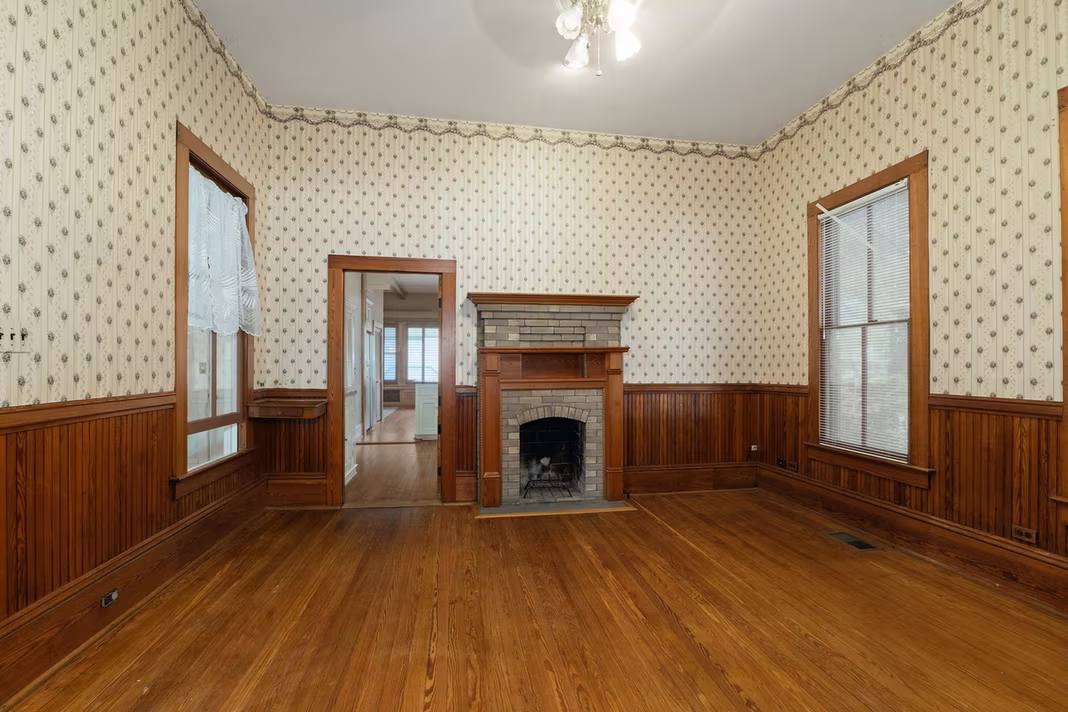 Photo 6 of 415 Peabody Street, Brenham, TX