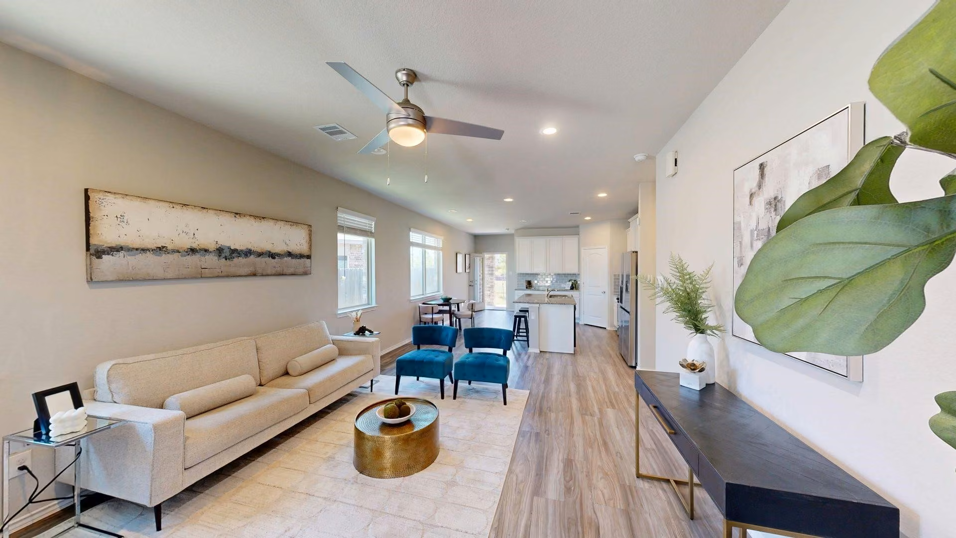 Photo 7 of 9208 Inland Leather Lane, Conroe, TX