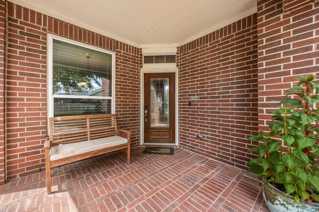 Photo 5 of 4526 Countrypines Drive, Spring, TX