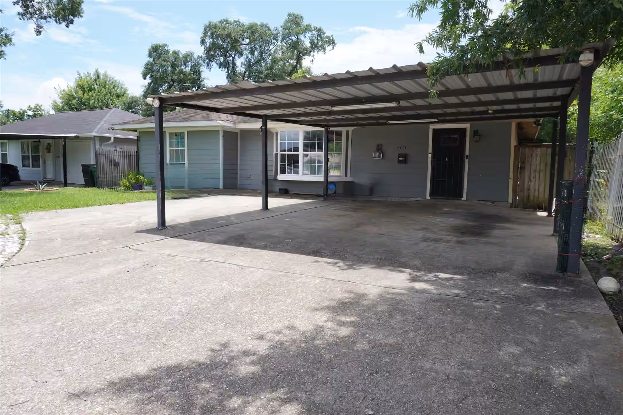 Photo 2 of 5714 Oriole Street, Houston, TX