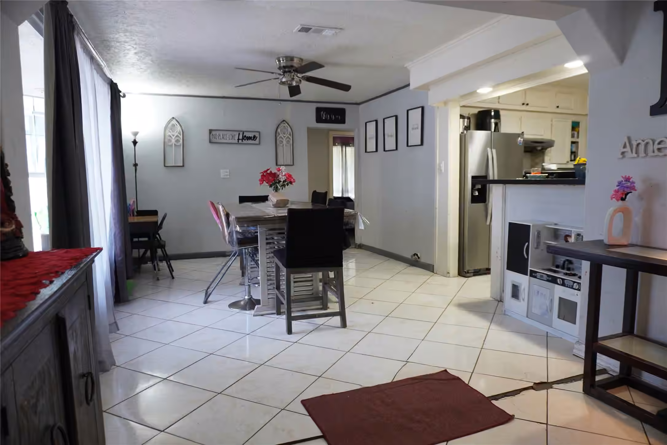 Photo 3 of 5714 Oriole Street, Houston, TX