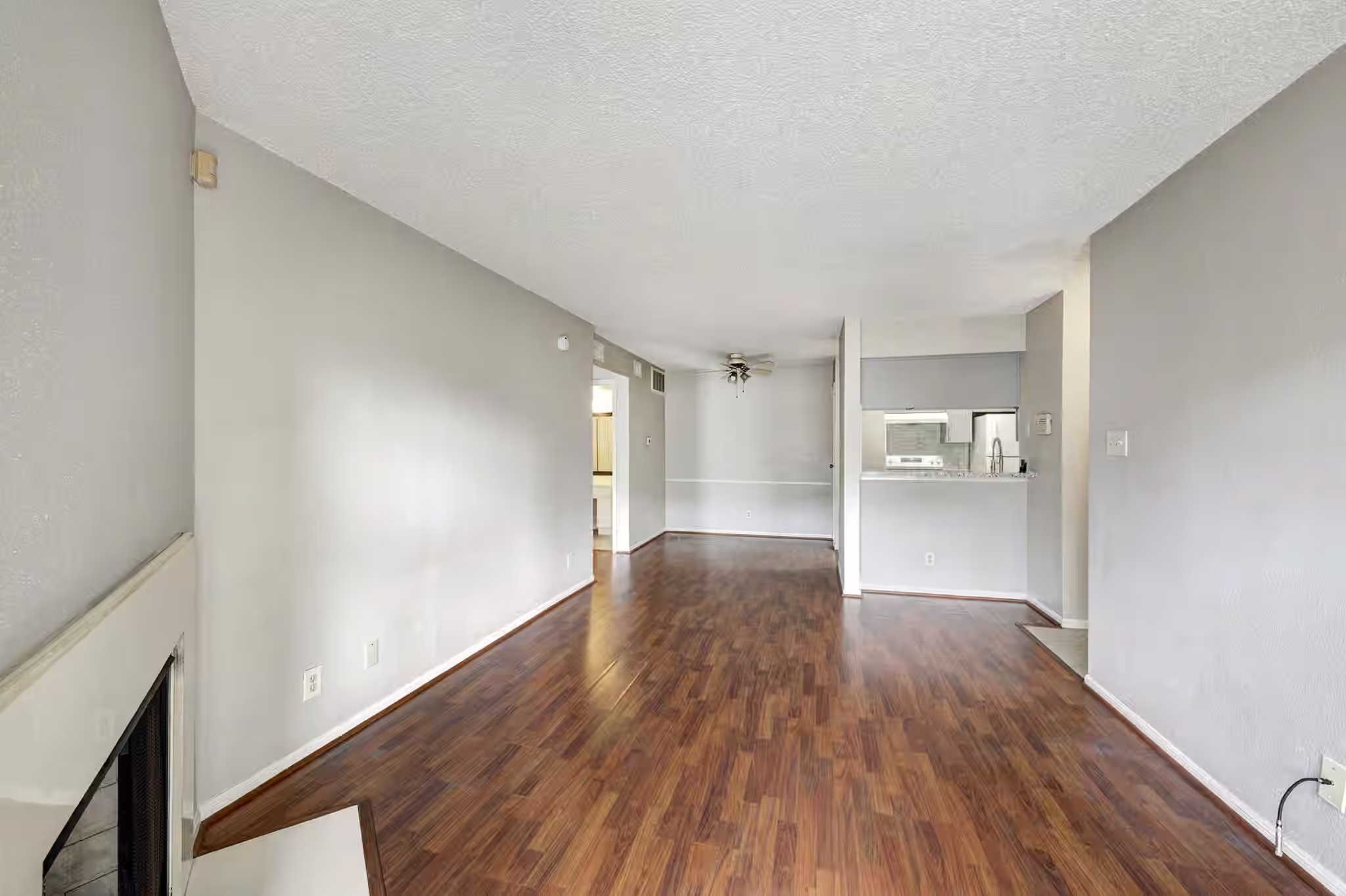 Photo 4 of 2120 El Paseo Street 2407, Houston, TX