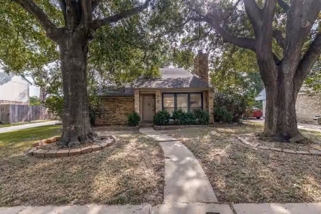 Photo 2 of 8214 Pine Falls Drive, Houston, TX