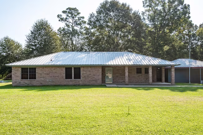 Photo of 27 County Road 3371, Cleveland, TX 77327