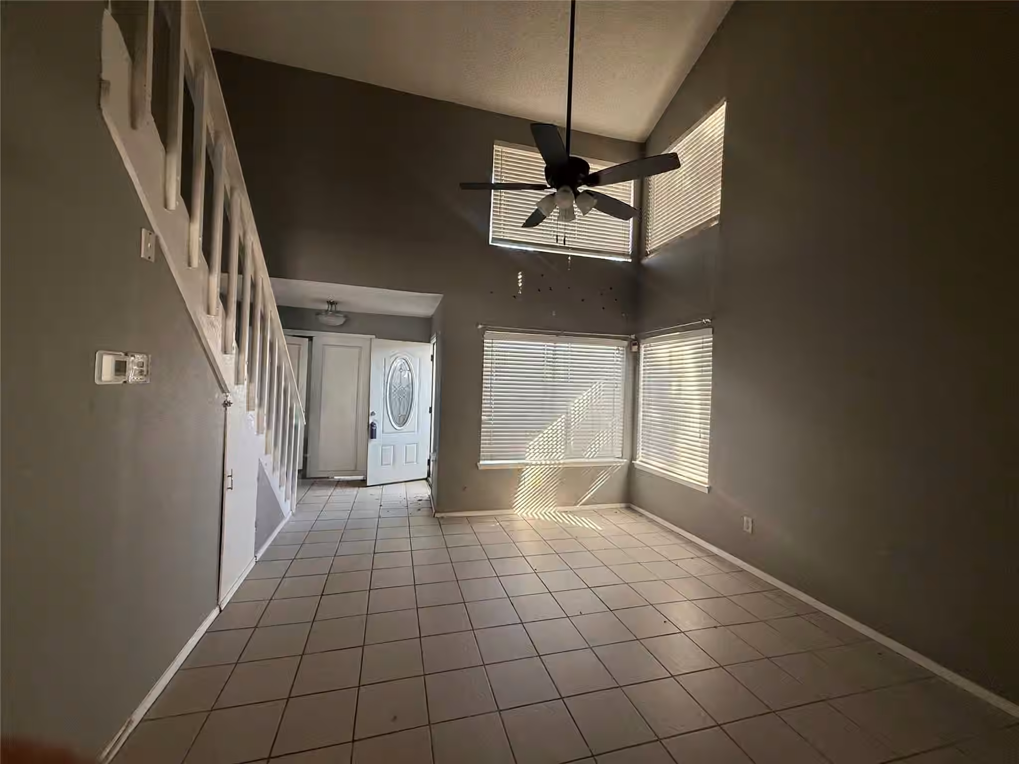 Photo 3 of 8498 Dairy View Lane, Houston, TX