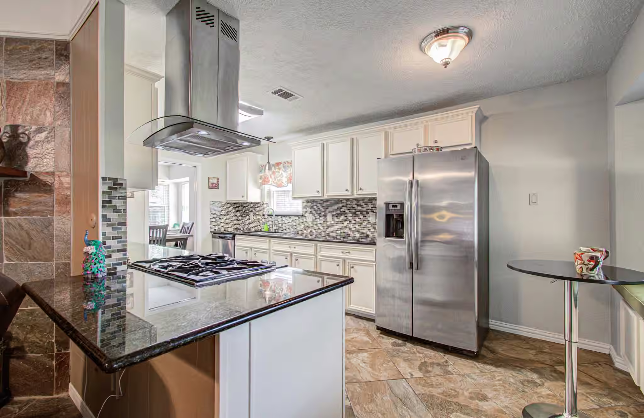 Photo 3 of 1920 Lazy Creek Lane, Pearland, TX