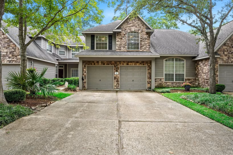 Photo of 31 Endor Forest Place, The Woodlands, TX