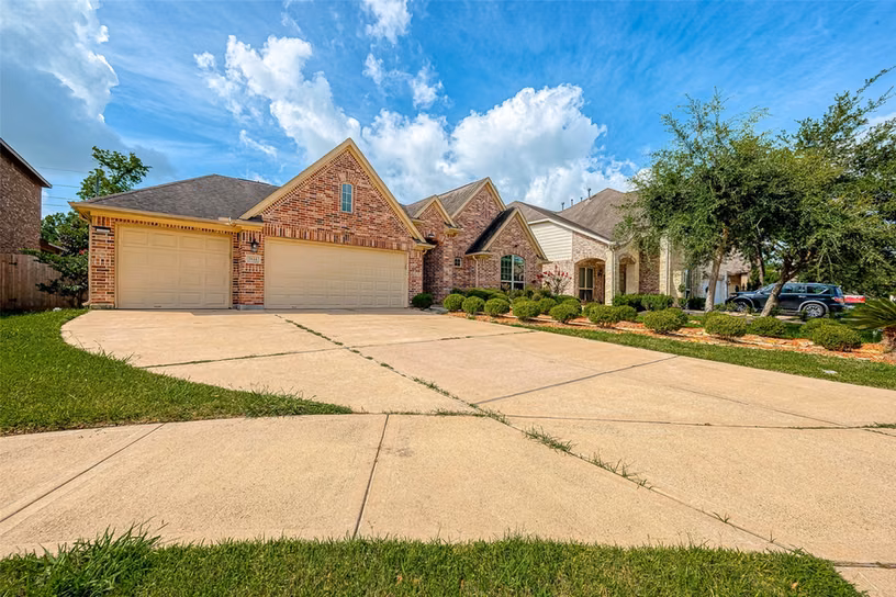 Photo 3 of 7122 Fall Creek Lane, Missouri City, TX