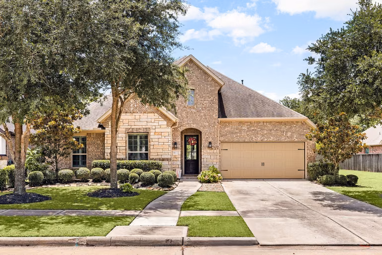 Photo of 4831 Legend Creek Drive, Fulshear, TX 77441